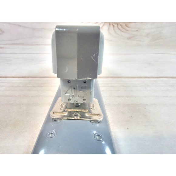 Vintage Swingline 415 Office Stapler Tacker Gray Made in USA - Picture 2 of 13